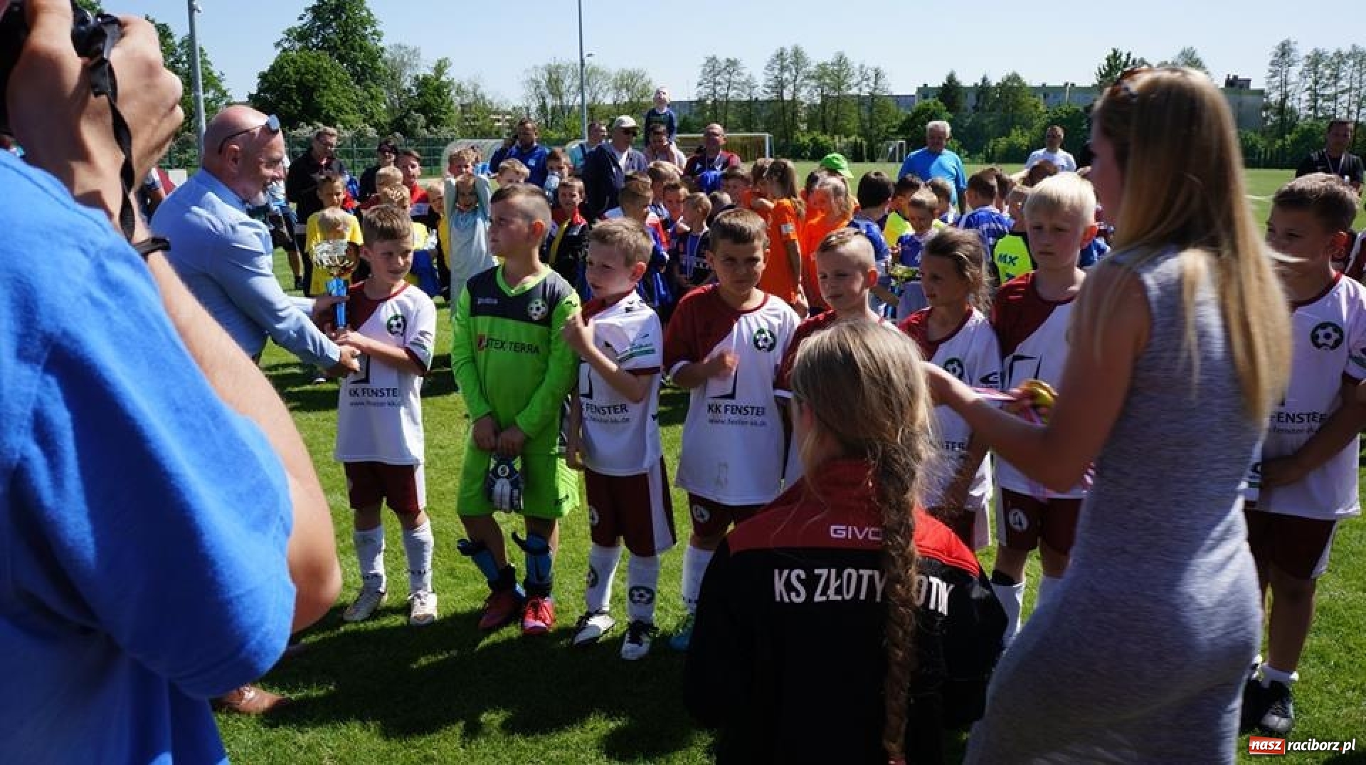 Zdjęcie w galerii na portalu naszraciborz.pl: Młodzi zawodnicy LKS Tworków na VI Memoriale im. Przemysława Grabowskiego w Grodkowie wiadomości z regionu