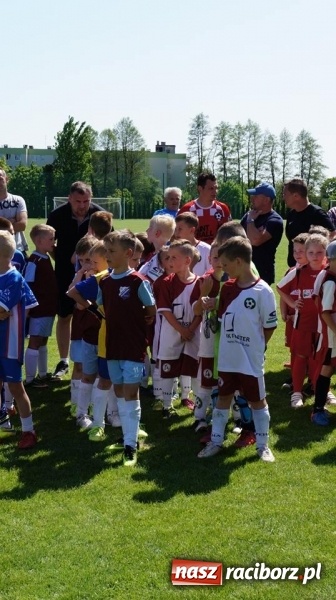 Zdjęcie w galerii na portalu naszraciborz.pl: Młodzi zawodnicy LKS Tworków na VI Memoriale im. Przemysława Grabowskiego w Grodkowie wiadomości z regionu