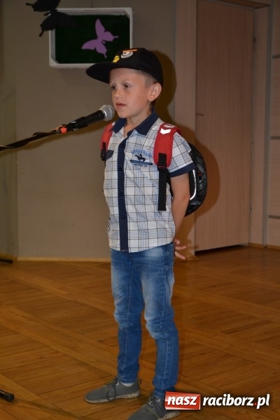 Zdjęcie w galerii na portalu naszraciborz.pl: Taniec i recytacja. Młode talenty na scenie w Tworkowie wiadomości z regionu