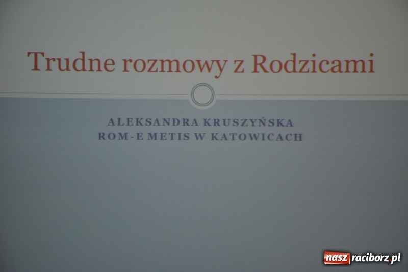Zdjęcie w galerii na portalu naszraciborz.pl: Moje BEZPIECZNE(?) Dziecko – nauczyciele dyskutowali na zamku wiadomości z regionu