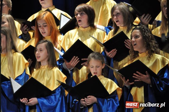 Zdjęcie w galerii na portalu naszraciborz.pl: Nie zapomnieli o Chopinie... wiadomości z regionu