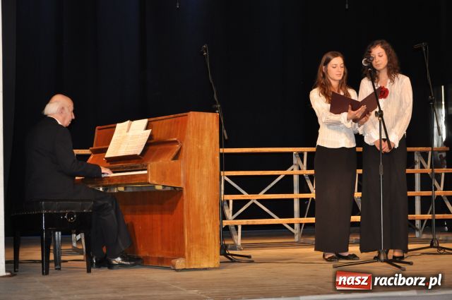 Zdjęcie w galerii na portalu naszraciborz.pl: Nie zapomnieli o Chopinie... wiadomości z regionu