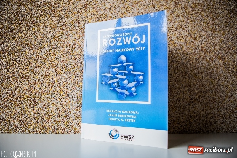 Zdjęcie w galerii na portalu naszraciborz.pl: Zrównoważony rozwój jako miernik postępu. Dyskusja panelowa w PWSZ wiadomości z regionu