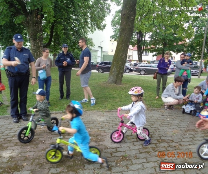 Zdjęcie w galerii na portalu naszraciborz.pl: Turniej rowerowy przedszkolaków pod czujnym okiem dzielnicowych wiadomości z regionu