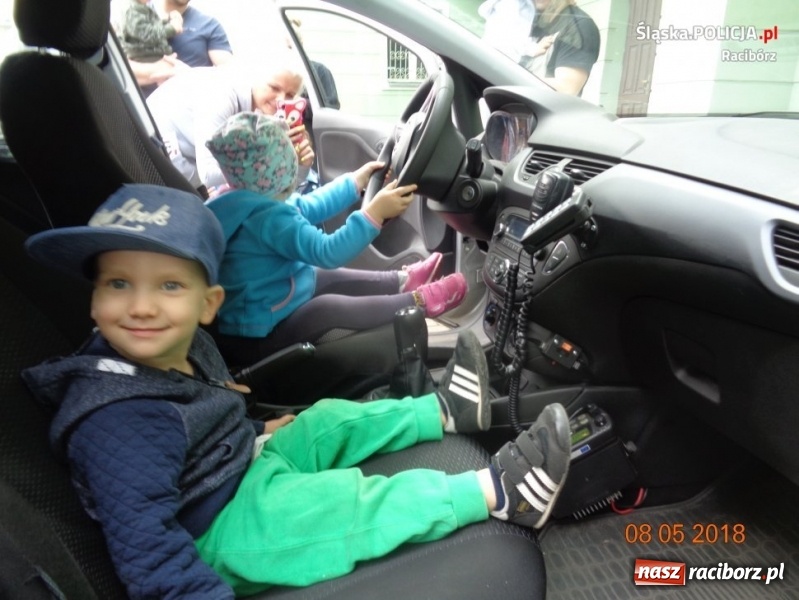 Zdjęcie w galerii na portalu naszraciborz.pl: Turniej rowerowy przedszkolaków pod czujnym okiem dzielnicowych wiadomości z regionu