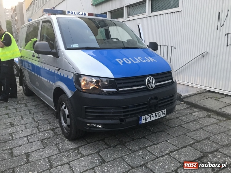 Zdjęcie w galerii na portalu naszraciborz.pl: Nietrzeźwy 62-latek uciekał przed policją. Skończyło się kolizją z radiowozem wiadomości z regionu