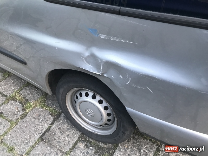 Zdjęcie w galerii na portalu naszraciborz.pl: Nietrzeźwy 62-latek uciekał przed policją. Skończyło się kolizją z radiowozem wiadomości z regionu