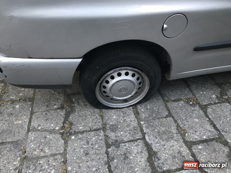 Zdjęcie w galerii na portalu naszraciborz.pl: Nietrzeźwy 62-latek uciekał przed policją. Skończyło się kolizją z radiowozem wiadomości z regionu