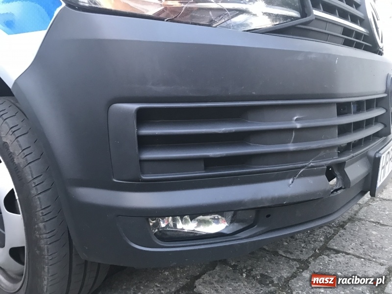 Zdjęcie w galerii na portalu naszraciborz.pl: Nietrzeźwy 62-latek uciekał przed policją. Skończyło się kolizją z radiowozem wiadomości z regionu