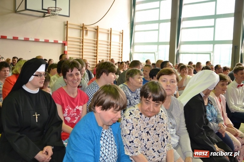 Zdjęcie w galerii na portalu naszraciborz.pl: Festiwal Pozytywnych Wartości w Bieńkowicach  wiadomości z regionu