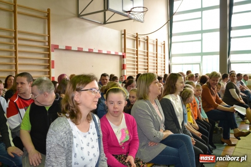 Zdjęcie w galerii na portalu naszraciborz.pl: Festiwal Pozytywnych Wartości w Bieńkowicach  wiadomości z regionu