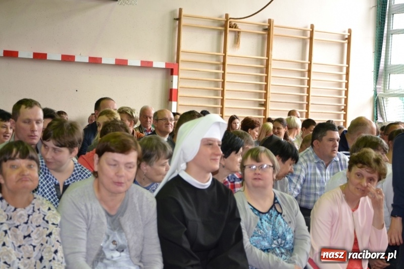 Zdjęcie w galerii na portalu naszraciborz.pl: Festiwal Pozytywnych Wartości w Bieńkowicach  wiadomości z regionu