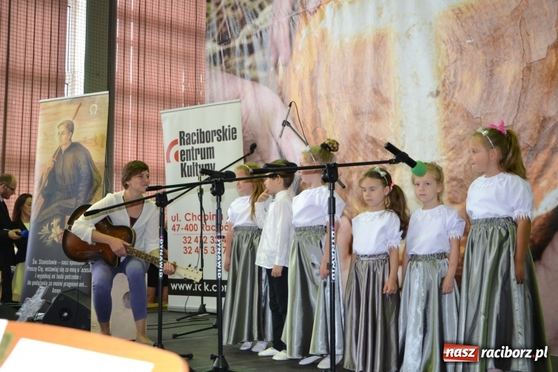 Zdjęcie w galerii na portalu naszraciborz.pl: Festiwal Pozytywnych Wartości w Bieńkowicach  wiadomości z regionu