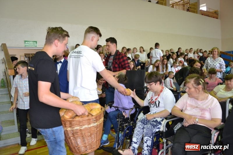 Zdjęcie w galerii na portalu naszraciborz.pl: Festiwal Pozytywnych Wartości w Bieńkowicach  wiadomości z regionu