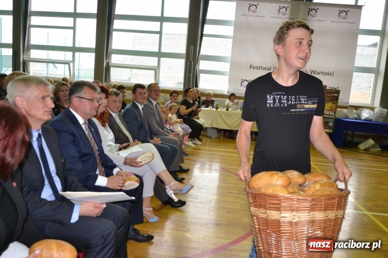 Zdjęcie w galerii na portalu naszraciborz.pl: Festiwal Pozytywnych Wartości w Bieńkowicach  wiadomości z regionu