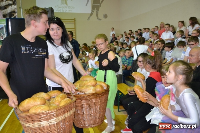 Zdjęcie w galerii na portalu naszraciborz.pl: Festiwal Pozytywnych Wartości w Bieńkowicach  wiadomości z regionu