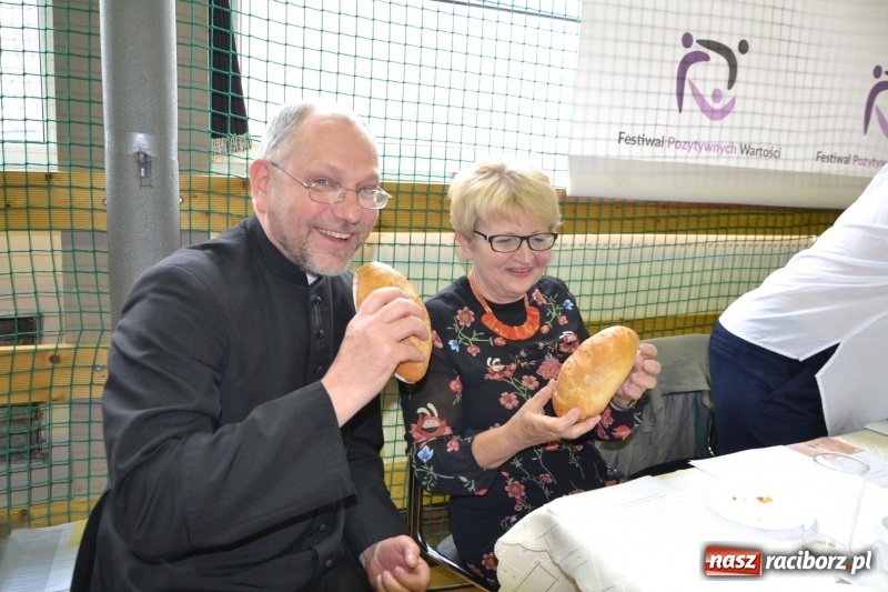 Zdjęcie w galerii na portalu naszraciborz.pl: Festiwal Pozytywnych Wartości w Bieńkowicach  wiadomości z regionu