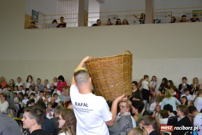 Zdjęcie w galerii na portalu naszraciborz.pl: Festiwal Pozytywnych Wartości w Bieńkowicach  wiadomości z regionu