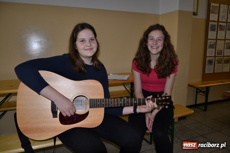 Zdjęcie w galerii na portalu naszraciborz.pl: Festiwal Pozytywnych Wartości w Bieńkowicach  wiadomości z regionu