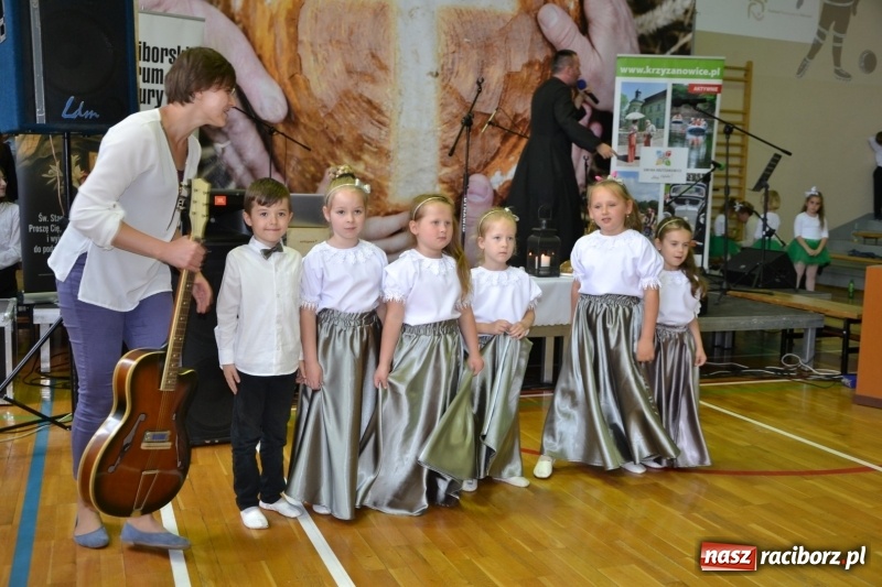 Zdjęcie w galerii na portalu naszraciborz.pl: Festiwal Pozytywnych Wartości w Bieńkowicach  wiadomości z regionu