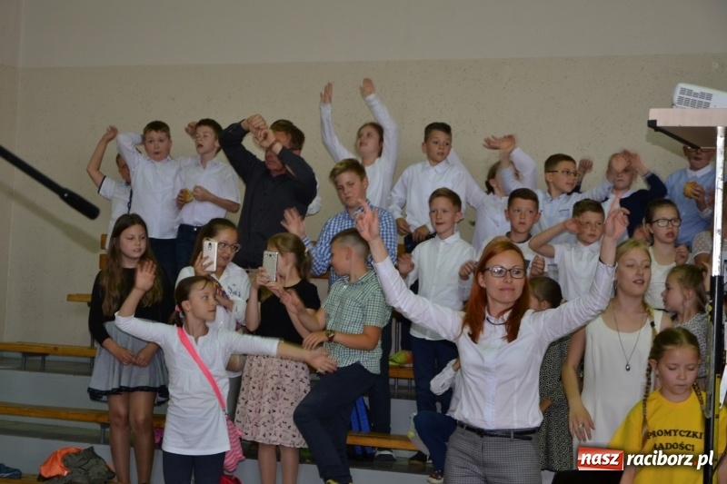 Zdjęcie w galerii na portalu naszraciborz.pl: Festiwal Pozytywnych Wartości w Bieńkowicach  wiadomości z regionu