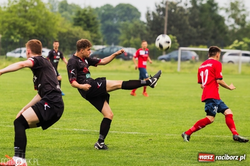 Zdjęcie w galerii na portalu naszraciborz.pl: Kolejna porażka Unii Racibórz. Spadek coraz bliżej? wiadomości z regionu