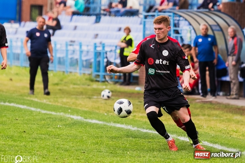 Zdjęcie w galerii na portalu naszraciborz.pl: Kolejna porażka Unii Racibórz. Spadek coraz bliżej? wiadomości z regionu