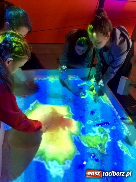 Zdjęcie w galerii na portalu naszraciborz.pl: Na tropach Warszawskiej Syrenki. Edukacja i zabawa w stolicy wiadomości z regionu