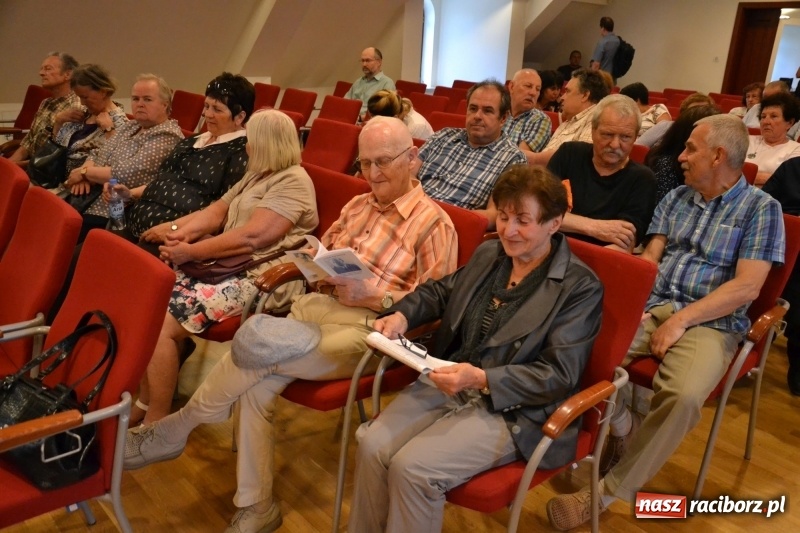 Zdjęcie w galerii na portalu naszraciborz.pl: Na Zamku Piastowskim dyskutowano o stosunkach polsko-żydowskich wiadomości z regionu