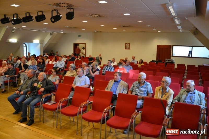 Zdjęcie w galerii na portalu naszraciborz.pl: Na Zamku Piastowskim dyskutowano o stosunkach polsko-żydowskich wiadomości z regionu