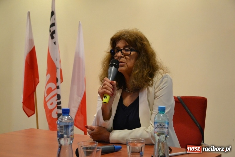 Zdjęcie w galerii na portalu naszraciborz.pl: Na Zamku Piastowskim dyskutowano o stosunkach polsko-żydowskich wiadomości z regionu