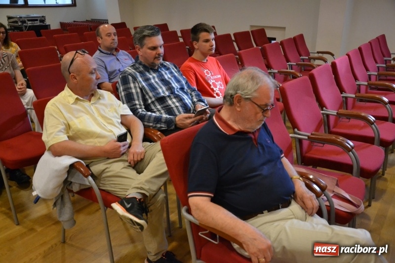 Zdjęcie w galerii na portalu naszraciborz.pl: Na Zamku Piastowskim dyskutowano o stosunkach polsko-żydowskich wiadomości z regionu