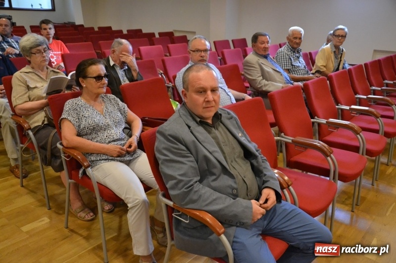 Zdjęcie w galerii na portalu naszraciborz.pl: Na Zamku Piastowskim dyskutowano o stosunkach polsko-żydowskich wiadomości z regionu