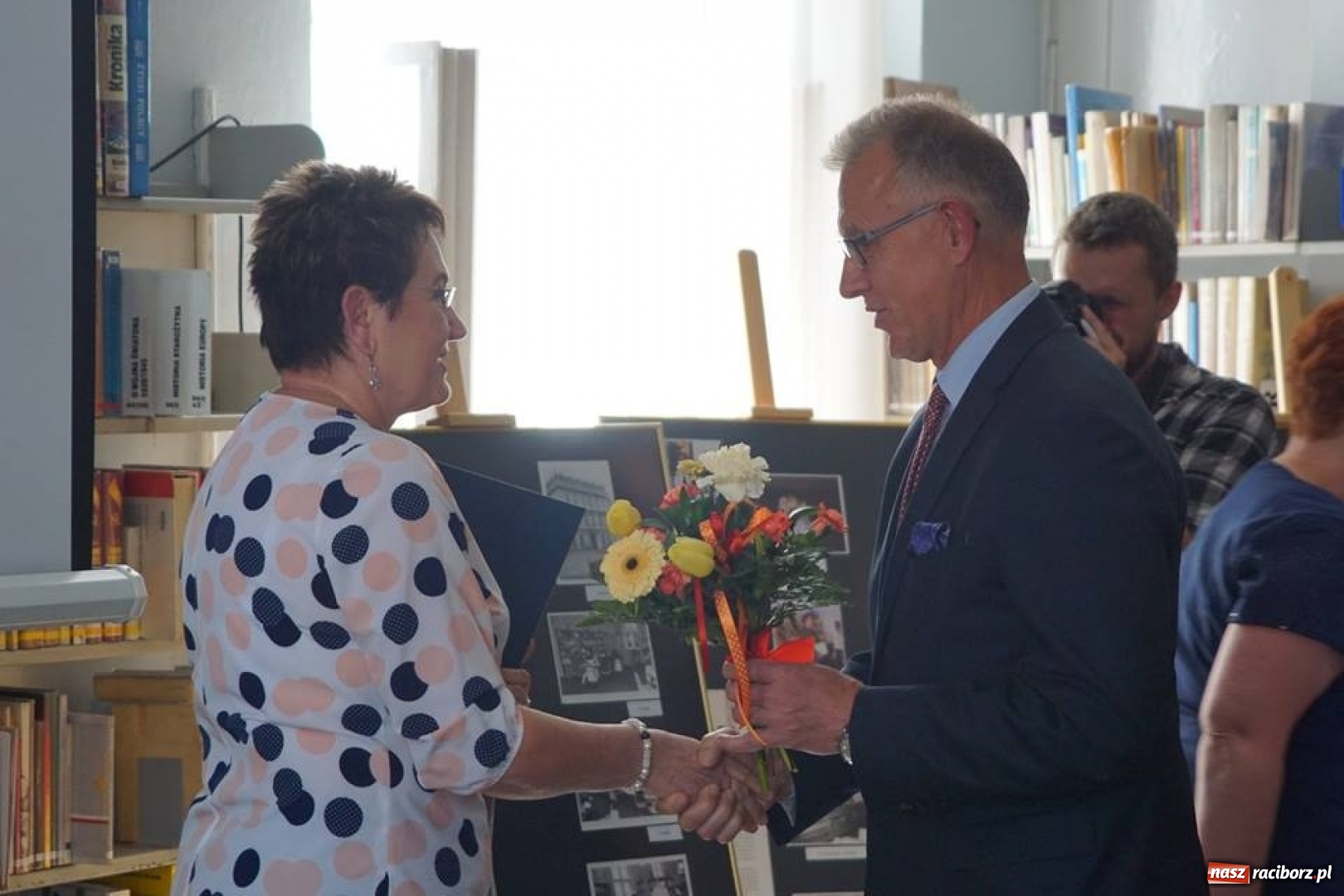 Zdjęcie w galerii na portalu naszraciborz.pl: Raciborscy bibliotekarze świętują. Książka w naszym mieście trzyma się mocno! wiadomości z regionu