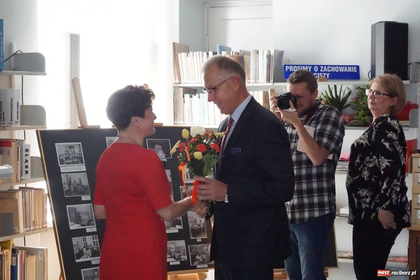 Zdjęcie w galerii na portalu naszraciborz.pl: Raciborscy bibliotekarze świętują. Książka w naszym mieście trzyma się mocno! wiadomości z regionu
