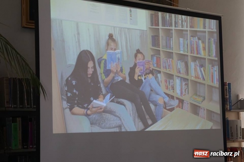 Zdjęcie w galerii na portalu naszraciborz.pl: Raciborscy bibliotekarze świętują. Książka w naszym mieście trzyma się mocno! wiadomości z regionu