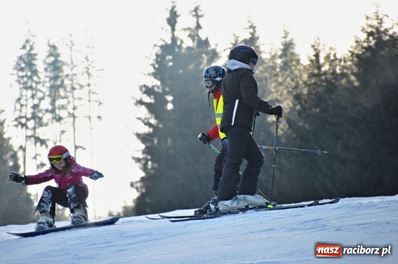 Zdjęcie w galerii na portalu naszraciborz.pl: Wspólna nauka drogą do sukcesu. Uczniowie szkoły na Ostrogu realizowali projekt międzynarodowy wiadomości z regionu