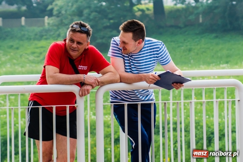 Zdjęcie w galerii na portalu naszraciborz.pl: I popłynęli! Spływ kajakowy Racibórz-Grzegorzowice wiadomości z regionu