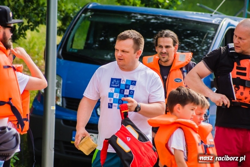Zdjęcie w galerii na portalu naszraciborz.pl: I popłynęli! Spływ kajakowy Racibórz-Grzegorzowice wiadomości z regionu