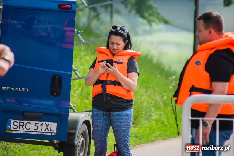 Zdjęcie w galerii na portalu naszraciborz.pl: I popłynęli! Spływ kajakowy Racibórz-Grzegorzowice wiadomości z regionu