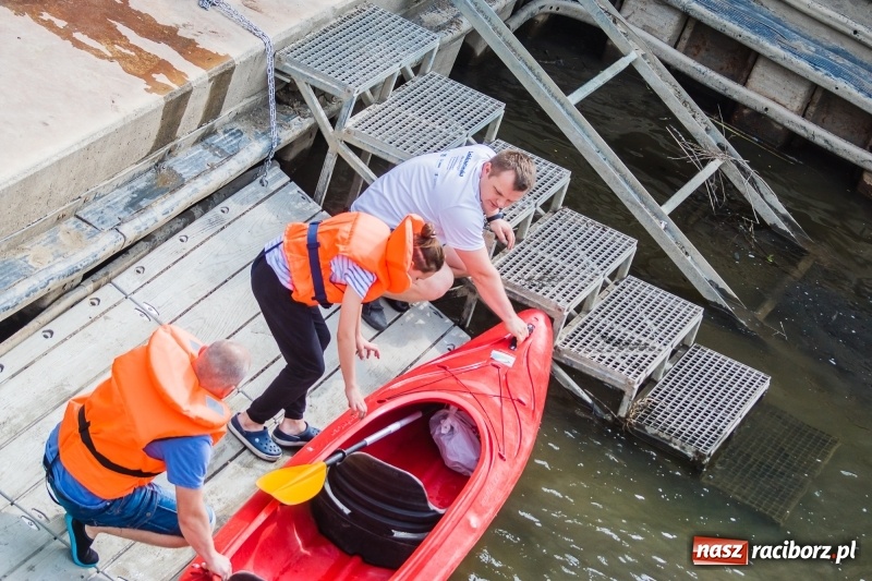 Zdjęcie w galerii na portalu naszraciborz.pl: I popłynęli! Spływ kajakowy Racibórz-Grzegorzowice wiadomości z regionu