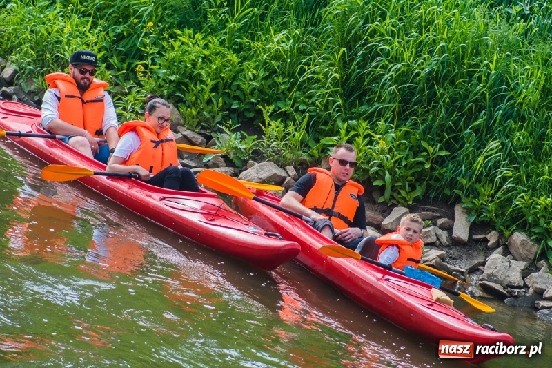 Zdjęcie w galerii na portalu naszraciborz.pl: I popłynęli! Spływ kajakowy Racibórz-Grzegorzowice wiadomości z regionu