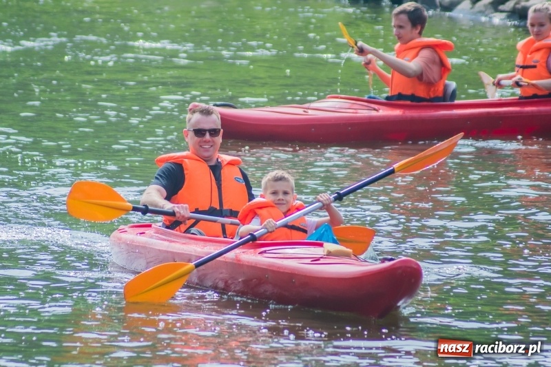 Zdjęcie w galerii na portalu naszraciborz.pl: I popłynęli! Spływ kajakowy Racibórz-Grzegorzowice wiadomości z regionu