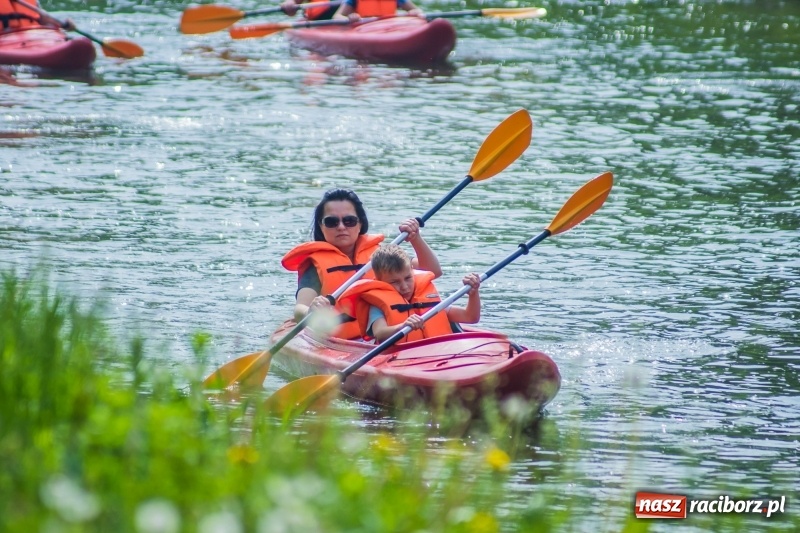 Zdjęcie w galerii na portalu naszraciborz.pl: I popłynęli! Spływ kajakowy Racibórz-Grzegorzowice wiadomości z regionu