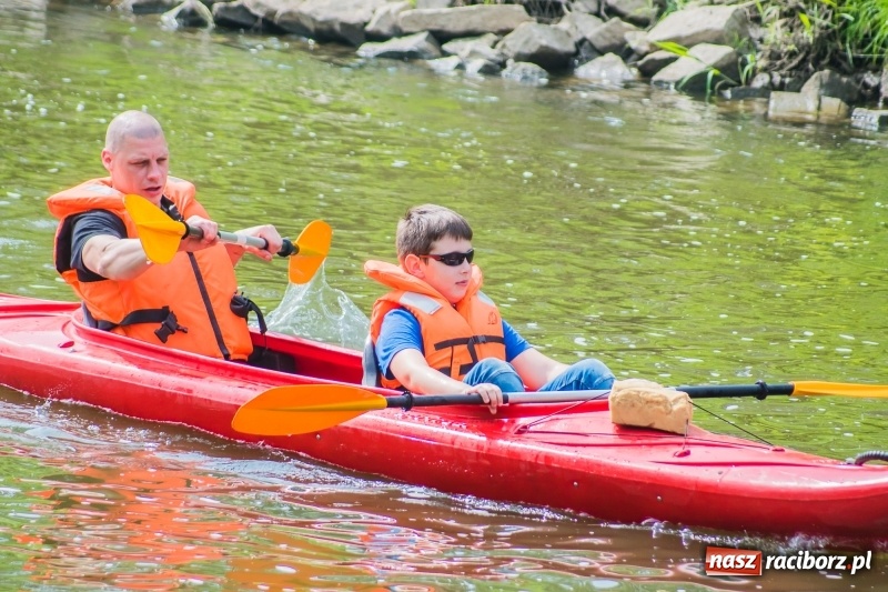 Zdjęcie w galerii na portalu naszraciborz.pl: I popłynęli! Spływ kajakowy Racibórz-Grzegorzowice wiadomości z regionu