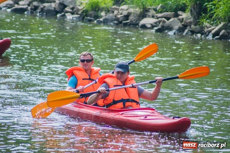 Zdjęcie w galerii na portalu naszraciborz.pl: I popłynęli! Spływ kajakowy Racibórz-Grzegorzowice wiadomości z regionu