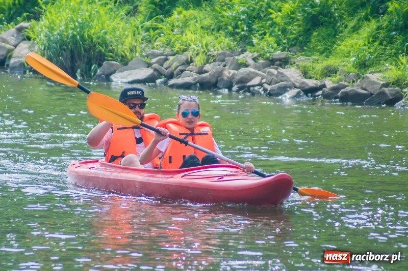 Zdjęcie w galerii na portalu naszraciborz.pl: I popłynęli! Spływ kajakowy Racibórz-Grzegorzowice wiadomości z regionu