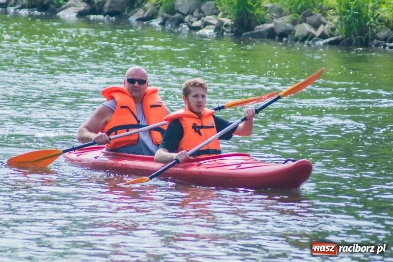Zdjęcie w galerii na portalu naszraciborz.pl: I popłynęli! Spływ kajakowy Racibórz-Grzegorzowice wiadomości z regionu