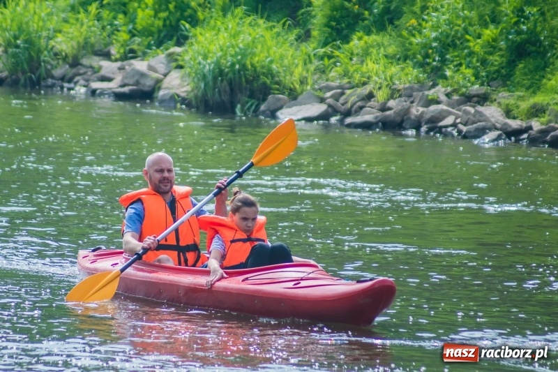 Zdjęcie w galerii na portalu naszraciborz.pl: I popłynęli! Spływ kajakowy Racibórz-Grzegorzowice wiadomości z regionu