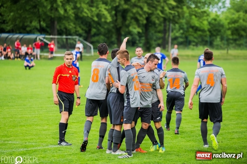 Zdjęcie w galerii na portalu naszraciborz.pl: Klasa okręgowa: Wielkie derby gminy Krzanowice dla Borucina! wiadomości z regionu